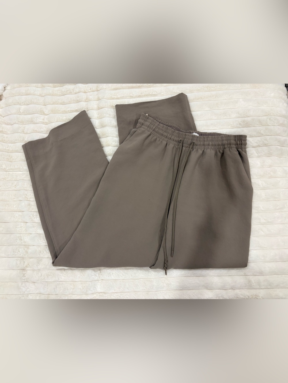 Wilfred Taupe Drawstring Joggers